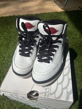 Air Jordan White/Black High-Top Sneakers Jordan 2s